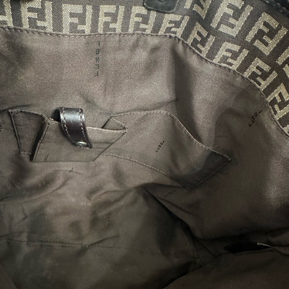 Fendi authentic designer tote - Picture 3 of 9
